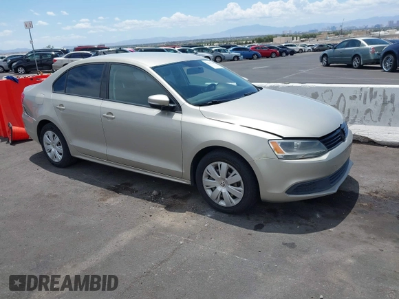 2014 Volkswagen Jetta SE with VIN 3VWD17AJ9EM271431, listed as a IAAI auction lot 42419304 with 143,599 mi miles and . Bid and sale history available at DreamBid. Image 1.