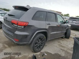 2017 Jeep Grand Cherokee Altitude z VIN 1C4RJFAG7HC778079, wystawiony jako Copart lot #55080265 z przebiegiem 76 405 mil mil oraz Szkoda całkowita • Salvage title. Historia ofert i sprzedaży dostępna na DreamBid. Obrazek 3.