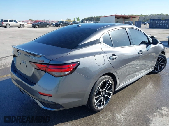 2025 Nissan Sentra SR с VIN 3N1AB8DV2SY226460, выставлен на аукционе IAAI как лот 41974189 с пробегом 910 миль миль и . История ставок и продаж доступна на DreamBid. Изображение 4.