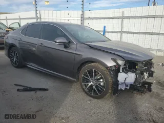 2024 Toyota Camry SE with VIN 4T1S11AK6RU918624, listed as a Copart auction lot 50186385 with 13,746 mi miles and Salvage Title. Bid and sale history available at carsss.com. Image 4.