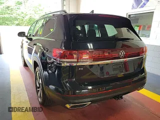 2024 Volkswagen Atlas SE with VIN 1V2HR2CA7RC575005, listed as a IAAI auction lot 42731226 with 14,322 mi miles and . Bid and sale history available at DreamBid. Image 26.