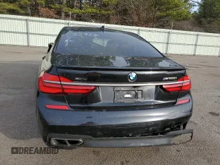 2018 BMW 7 Series M760i xDrive with VIN WBA7H6C53JG614984, listed as a Copart auction lot 73671322 with 28,191 mi miles. Bid and sale history available at carsss.com. Image 6.