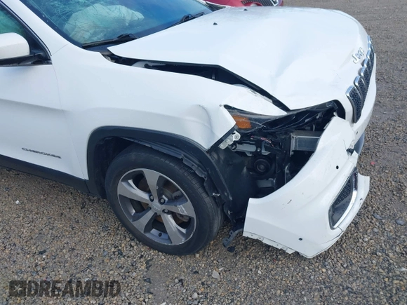 2019 Jeep Cherokee Limited with VIN 1C4PJLDB9KD469835, listed as a IAAI auction lot 41950965 with 80,576 mi miles. Bid and sale history available at carsss.com. Image 18.