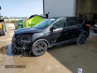 2013 Ford Escape SE with VIN 1FMCU9GX2DUA33245, listed as a Copart auction lot 40267323 with 134,668 mi miles and Non Repairable. Bid and sale history available at carsss.com. Image 1.