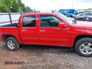 2010 GMC Canyon SLE1 z VIN 1GTDSCDE0A8137817, wystawiony jako IAAI lot #42178917 z przebiegiem 208 192 mil mil oraz . Historia ofert i sprzedaży dostępna na DreamBid. Obrazek 13.
