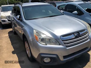 2014 Subaru Outback Premium z VIN 4S4BRCCC5E3201769, wystawiony jako Copart lot #66503765 z przebiegiem 172 183 mil mil oraz Czysty tytuł • Clean title. Historia ofert i sprzedaży dostępna na DreamBid. Obrazek 1.