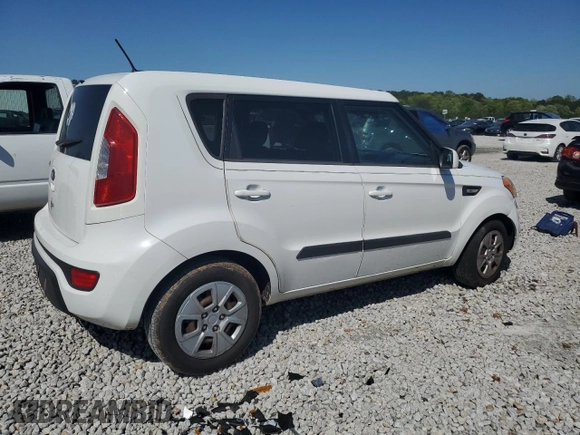2013 Kia Soul with VIN KNDJT2A58D7503290, listed as a Copart auction lot 52391595 with 124,457 mi miles and Salvage Title. Bid and sale history available at carsss.com. Image 3.