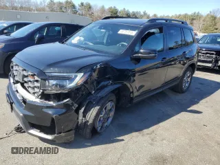2023 Honda Passport TrailSport z VIN 5FNYF8H65PB018465, wystawiony jako Copart lot #48781515 z przebiegiem 17 667 mil mil oraz Szkoda całkowita • Salvage title. Historia ofert i sprzedaży dostępna na DreamBid. Obrazek 1.