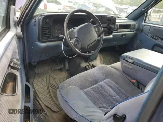 1995 Dodge 2500 with VIN 1B7KF26Z0SS188065, listed as a Copart auction lot 72390084 with 163,380 mi miles and Clean Title. Bid and sale history available at DreamBid. Image 8.
