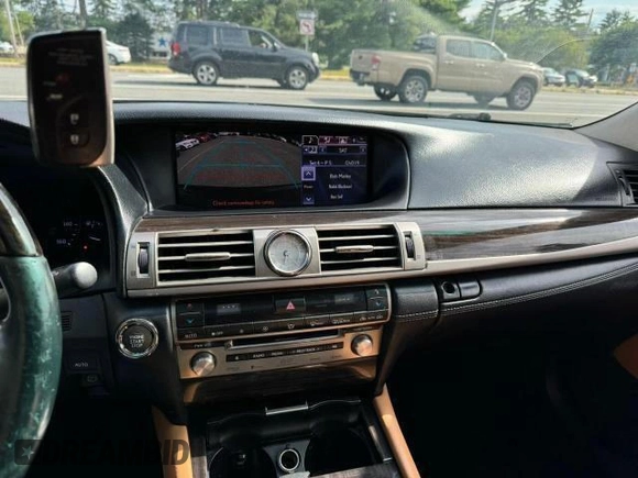 2014 Lexus LS 460 L with VIN JTHDL5EF0E5006716, listed as a Copart auction lot 80977554 with 231,024 mi miles and Clean title. Bid and sale history available at DreamBid. Image 10.