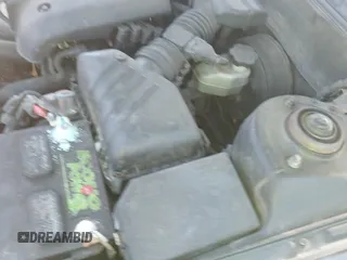 2005 Hyundai Elantra GLS z VIN KMHDN56D35U150190, wystawiony jako IAAI lot #42005231 z przebiegiem 217 677 mil mil oraz . Historia ofert i sprzedaży dostępna na DreamBid. Obrazek 19.