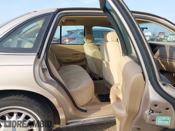 1997 Ford Crown Victoria LX z VIN 2FALP74W1VX194522, wystawiony jako IAAI lot #42378930 z przebiegiem 113 521 mil mil oraz . Historia ofert i sprzedaży dostępna na DreamBid. Obrazek 8.