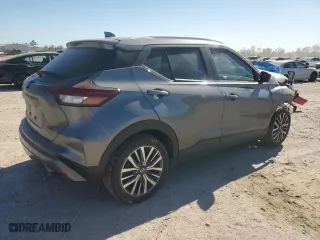 2021 Nissan Kicks SV with VIN 3N1CP5CV7ML471376, listed as a Copart auction lot 49204245 with 81,118 mi miles and Salvage Title. Bid and sale history available at carsss.com. Image 3.