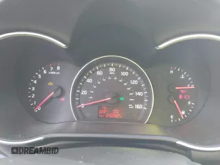 2014 Kia Sorento LX z VIN 5XYKT4A66EG425363, wystawiony jako IAAI lot #42498760 z przebiegiem 125 282 mil mil oraz . Historia ofert i sprzedaży dostępna na DreamBid. Obrazek 7.