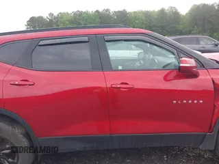 2021 Chevrolet Blazer LT z VIN 3GNKBCRS8MS563912, wystawiony jako IAAI lot #42209536 z przebiegiem Nie podano mil oraz . Historia ofert i sprzedaży dostępna na DreamBid. Obrazek 13.