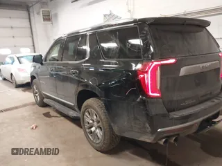 2021 GMC Yukon Denali with VIN 1GKS2DKL2MR432564, listed as a IAAI auction lot 41392475 with 44,045 mi miles. Bid and sale history available at carsss.com. Image 3.