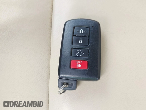 2015 Toyota Highlander XLE z VIN 5TDKKRFHXFS072625, wystawiony jako IAAI lot #42202616 z przebiegiem 121 337 mil mil oraz . Historia ofert i sprzedaży dostępna na DreamBid. Obrazek 11.