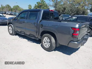 2022 Nissan Frontier SV z VIN 1N6ED1EJ4NN682356, wystawiony jako IAAI lot #41778467 z przebiegiem 26 055 mil mil oraz . Historia ofert i sprzedaży dostępna na DreamBid. Obrazek 3.