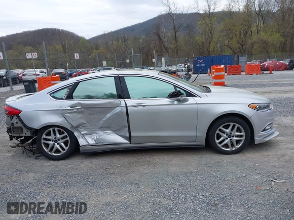 2017 Ford Fusion Titanium с VIN 3FA6P0SU0HR409820, выставлен на аукционе IAAI как лот 41919527 с пробегом 77 301 миль миль и . История ставок и продаж доступна на DreamBid. Изображение 13.