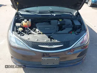 2017 Chrysler Pacifica Touring with VIN 2C4RC1DG7HR695171, listed as a IAAI auction lot 42230782 with 114,273 mi miles and . Bid and sale history available at DreamBid. Image 10.