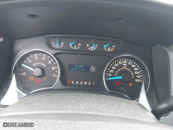 2014 Ford F-150 XL with VIN 1FTMF1CF9EKF40464, listed as a IAAI auction lot 41985678 with 194,224 mi miles. Bid and sale history available at carsss.com. Image 7.