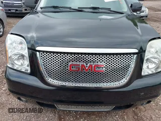 2013 GMC Yukon Denali z VIN 1GKS2EEFXDR305783, wystawiony jako IAAI lot #42305947 z przebiegiem 251 874 mil mil oraz . Historia ofert i sprzedaży dostępna na DreamBid. Obrazek 12.