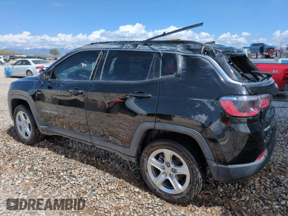 2023 Jeep Compass Latitude z VIN 3C4NJDBN0PT509800, wystawiony jako Copart lot #52729195 z przebiegiem 16 050 mil mil oraz Szkoda całkowita • Salvage title. Historia ofert i sprzedaży dostępna na DreamBid. Obrazek 2.