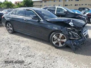 2017 Mercedes-Benz E-Class E 300 Luxury with VIN WDDZF4KB8HA111130, listed as a Copart auction lot 63872114 with 78,544 mi miles and Salvage Title. Bid and sale history available at carsss.com. Image 4.