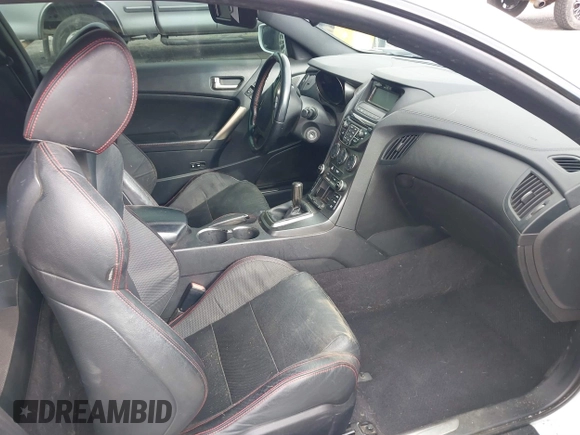 2014 Hyundai Genesis Coupe R-Spec z VIN KMHHT6KD3EU118357, wystawiony jako IAAI lot #40970527 z przebiegiem 94 174 mil mil oraz . Historia ofert i sprzedaży dostępna na DreamBid. Obrazek 5.