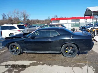 2013 Dodge Challenger R/T with VIN 2C3CDYBT8DH604893, listed as a IAAI auction lot 41585963 with 62,653 mi miles. Bid and sale history available at carsss.com. Image 14.