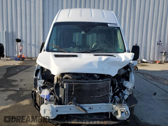 2016 Ford Transit с VIN 1FTYR2XG2GKB31081, выставлен на аукционе Copart как лот 42445505 с пробегом 96 409 миль миль и Списание • Salvage title. История ставок и продаж доступна на DreamBid. Изображение 5.