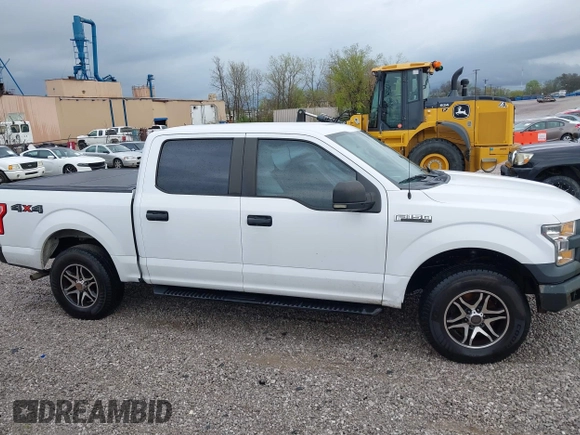 2016 Ford F-150 XLT with VIN 1FTEW1E84GKE18228, listed as a IAAI auction lot 41883297 with 147,018 mi miles. Bid and sale history available at carsss.com. Image 13.