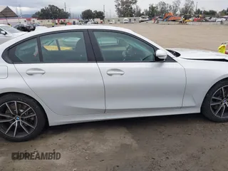 2022 BMW 3 Series 330i with VIN 3MW5R1J0XN8C67673, listed as a IAAI auction lot 41777963 with 21,812 mi miles and . Bid and sale history available at DreamBid. Image 13.