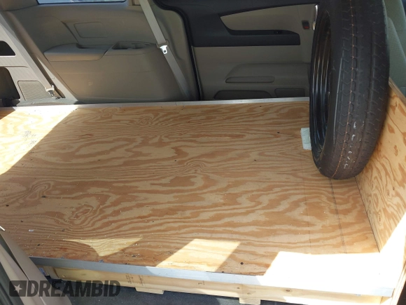 2014 Honda Odyssey EX with VIN 5FNRL5H47EB016885, listed as a IAAI auction lot 42136365 with 100,189 mi miles and . Bid and sale history available at carsss.com. Image 8.