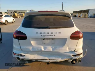 2017 Porsche Cayenne GTS z VIN WP1AD2A23HLA81234, wystawiony jako Copart lot #49897205 z przebiegiem 75 835 mil mil oraz Szkoda całkowita • Salvage title. Historia ofert i sprzedaży dostępna na DreamBid. Obrazek 6.