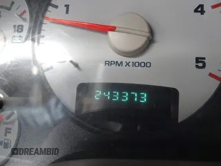 2004 Dodge 3500 ST with VIN 3D7LU38C24G276088, listed as a IAAI auction lot 41969955 with 243,373 mi miles. Bid and sale history available at carsss.com. Image 15.