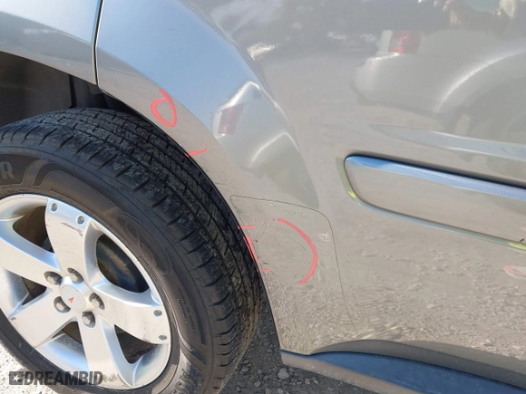 2006 Pontiac Torrent with VIN 2CKDL73F466045811, listed as a IAAI auction lot 42034830 with 1 mi miles. Bid and sale history available at carsss.com. Image 14.
