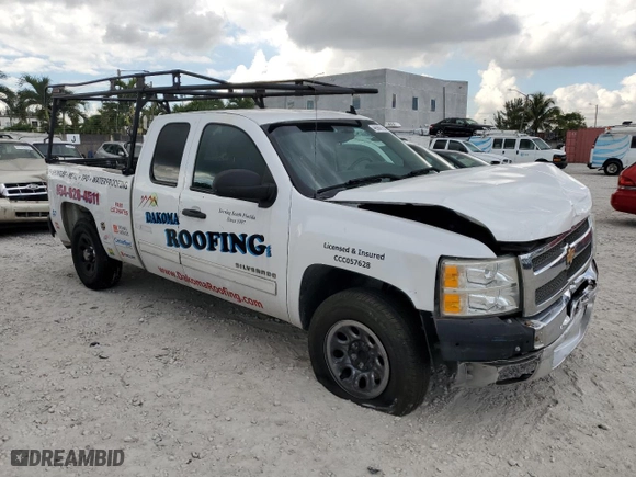 2013 Chevrolet Silverado 1500 LT with VIN 1GCRCSEA0DZ235270, listed as a Copart auction lot 46988155 with 262,509 mi miles and Salvage Title. Bid and sale history available at carsss.com. Image 4.