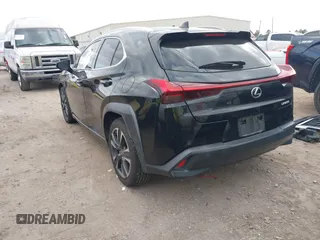 2019 Lexus UX 200 z VIN JTHY3JBH4K2006358, wystawiony jako IAAI lot #41541846 z przebiegiem 120 809 mil mil oraz . Historia ofert i sprzedaży dostępna na DreamBid. Obrazek 3.