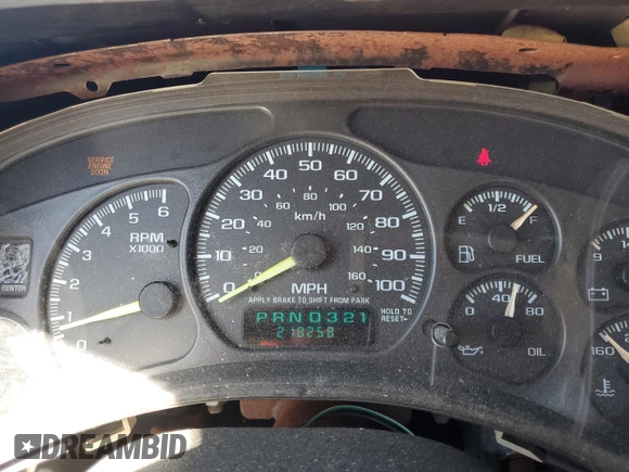 2000 GMC New Sierra 1500 SL with VIN 2GTEC19V3Y1237647, listed as a Copart auction lot 47478435 with 218,258 mi miles and Salvage Title. Bid and sale history available at carsss.com. Image 9.