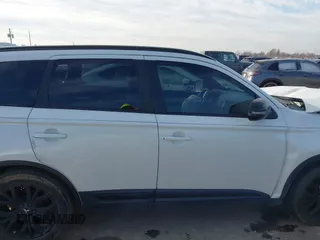 2018 Mitsubishi Outlander SE with VIN JA4AD3A38JZ051403, listed as a IAAI auction lot 41406598 with 116,190 mi miles and . Bid and sale history available at DreamBid. Image 13.