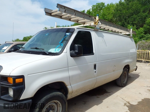 2011 Ford Econoline Cargo Commercial with VIN 1FTNS1EW0BDA65560, listed as a IAAI auction lot 42023428 with 267,279 mi miles. Bid and sale history available at carsss.com. Image 14.