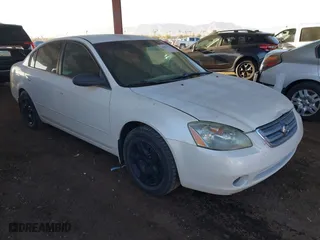 2004 Nissan Altima S with VIN 1N4AL11D54C125282, listed as a IAAI auction lot 41583316 with 180,866 mi miles. Bid and sale history available at carsss.com. Image 1.