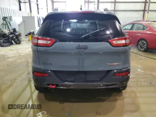 2015 Jeep Cherokee Trailhawk z VIN 1C4PJMBB0FW634397, wystawiony jako Copart lot #45812515 z przebiegiem 109 158 mil mil oraz Szkoda całkowita • Salvage title. Historia ofert i sprzedaży dostępna na DreamBid. Obrazek 6.