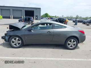 2007 Pontiac G6 GT z VIN 1G2ZH18N774116454, wystawiony jako IAAI lot #42245394 z przebiegiem Nie podano mil oraz . Historia ofert i sprzedaży dostępna na DreamBid. Obrazek 14.