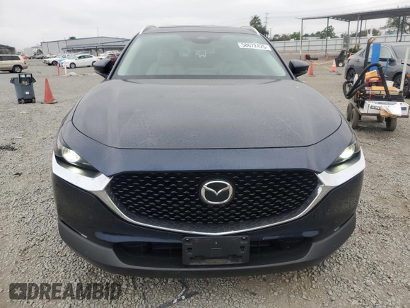 2024 Mazda CX-30 S Preferred z VIN 3MVDMBCM2RM658640, wystawiony jako Copart lot #58672425 z przebiegiem 7 977 mil mil oraz Szkoda całkowita • Salvage title. Historia ofert i sprzedaży dostępna na DreamBid. Obrazek 5.