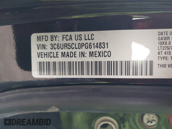 2023 Ram 2500 Tradesman z VIN 3C6UR5CL0PG614831, wystawiony jako IAAI lot #41367939 z przebiegiem 70 439 mil mil oraz . Historia ofert i sprzedaży dostępna na DreamBid. Obrazek 9.