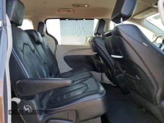 2017 Chrysler Pacifica Limited z VIN 2C4RC1GG7HR851155, wystawiony jako Copart lot #52195685 z przebiegiem 83 060 mil mil oraz Szkoda całkowita • Salvage title. Historia ofert i sprzedaży dostępna na DreamBid. Obrazek 11.