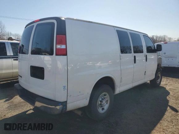 2018 Chevrolet Express Cargo Van with VIN 1GCWGAFG2J1169335, listed as a Copart auction lot 48899905 with 166,601 mi miles and Salvage Title. Bid and sale history available at carsss.com. Image 3.