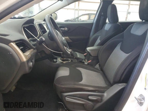 2017 Jeep Cherokee Sport z VIN 1C4PJMAS6HW566899, wystawiony jako Copart lot #52349685 z przebiegiem 155 877 mil mil oraz Szkoda całkowita • Salvage title. Historia ofert i sprzedaży dostępna na DreamBid. Obrazek 7.